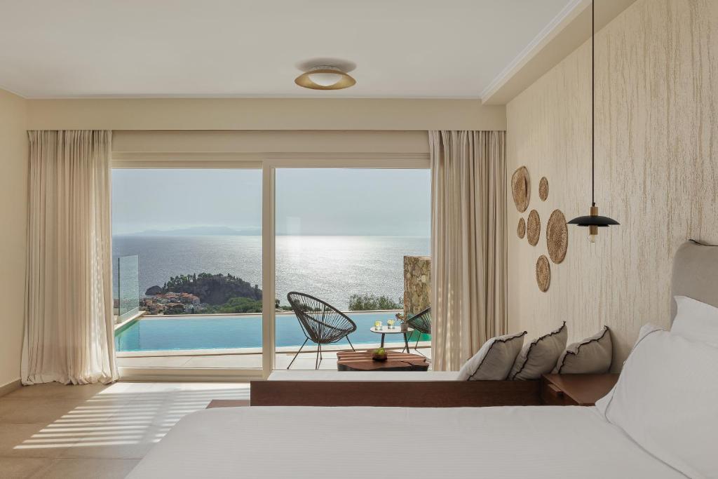 Apolis Villas & Suites Resort