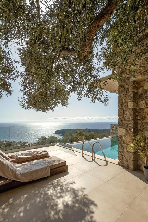 Apolis Villas & Suites Resort