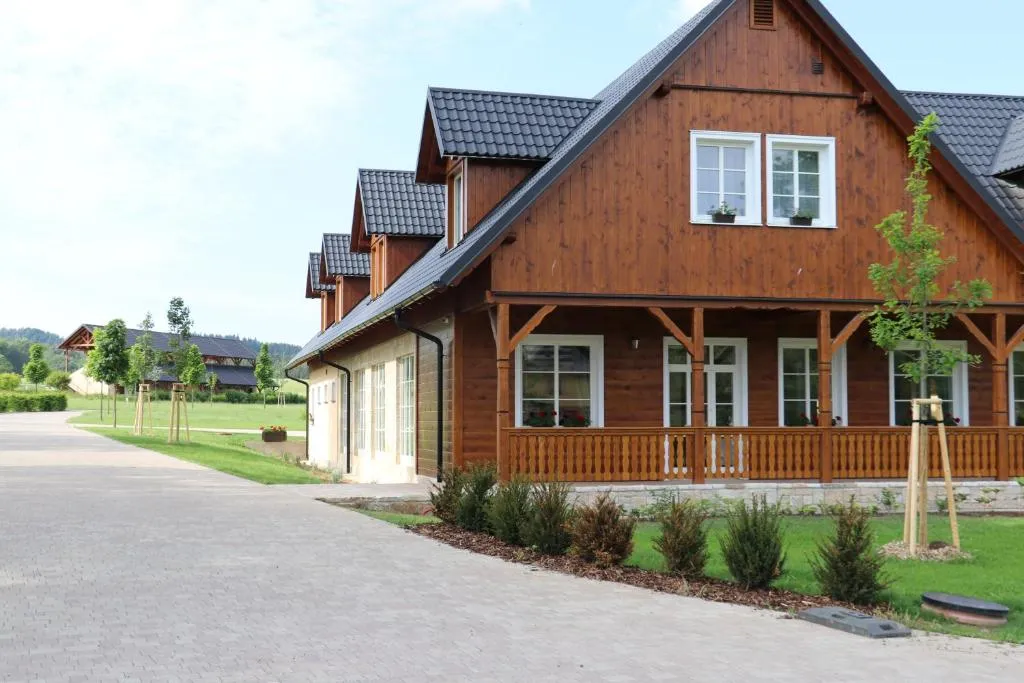 Hotel U Pekaře - Jítravský Dvorec, hotel in Rynoltice
