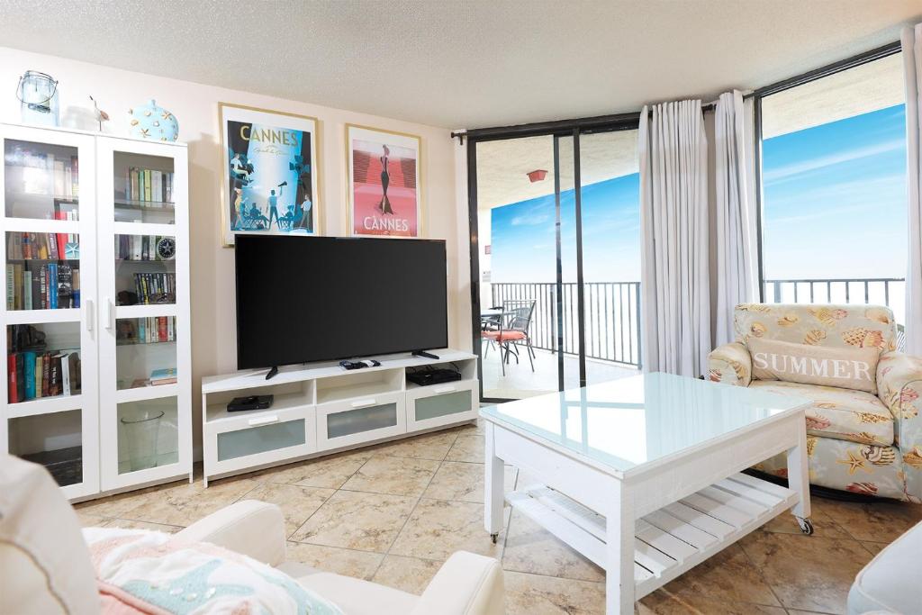 Phoenix East 707 condo, Orange Beach