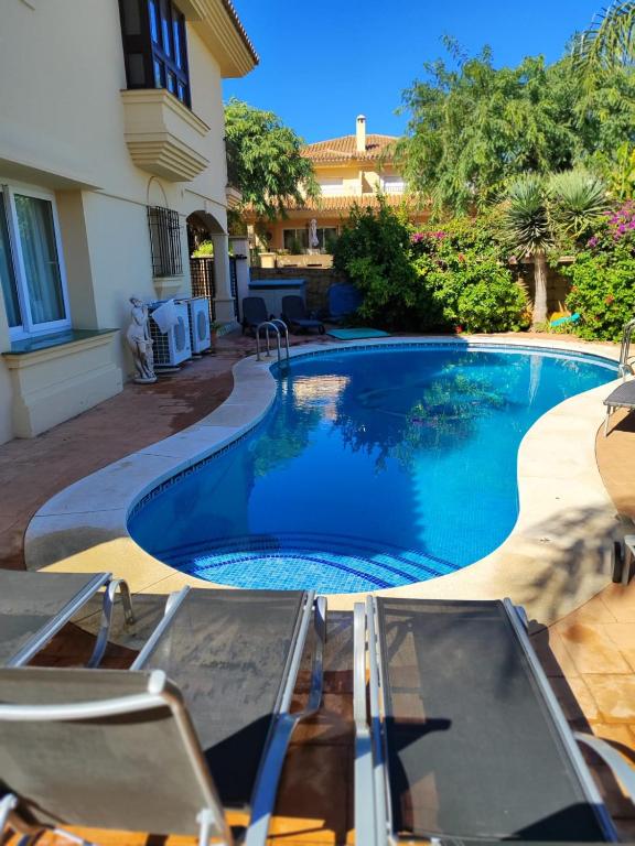 VILLA RIVIERA CON PISCINA PRIVADA JUNTO AL CAMPO DE GOLF - 4