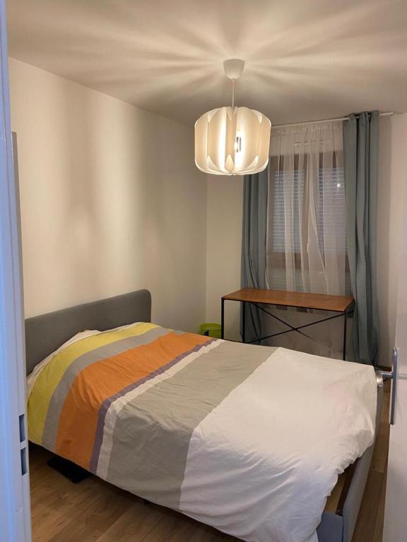 2 bedroom Apartment + Parking - 5