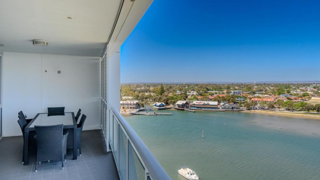 Bridgepoint 1105, Mandurah