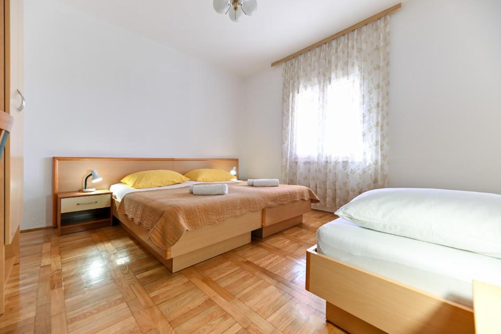 Apartments by the sea Seline Paklenica - 6564 전경