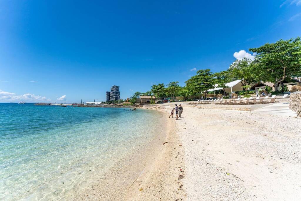 OMP 17J-T1, Seaview, Beach, Pool Access,Near Airport, Fast Wi-fi, Netflix, Punta Engaño