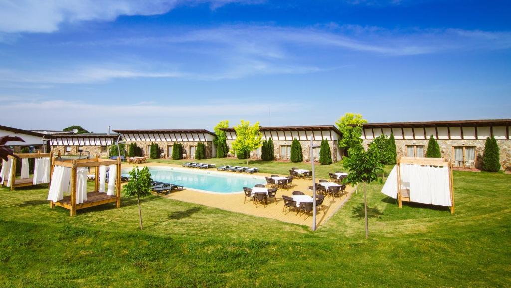 Golf Hotel Pianu — Hotel in Pianu De Jos