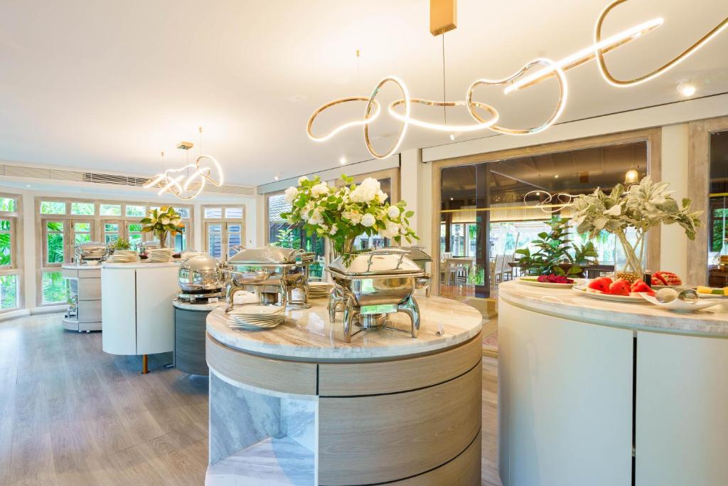 ザ ホットスプリング ビーチ リゾート & スパ (The Hotspring Beach Resort & Spa)