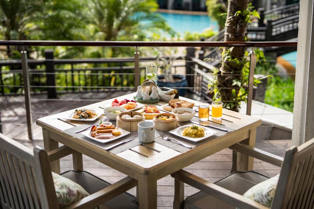 ザ ホットスプリング ビーチ リゾート & スパ (The Hotspring Beach Resort & Spa)