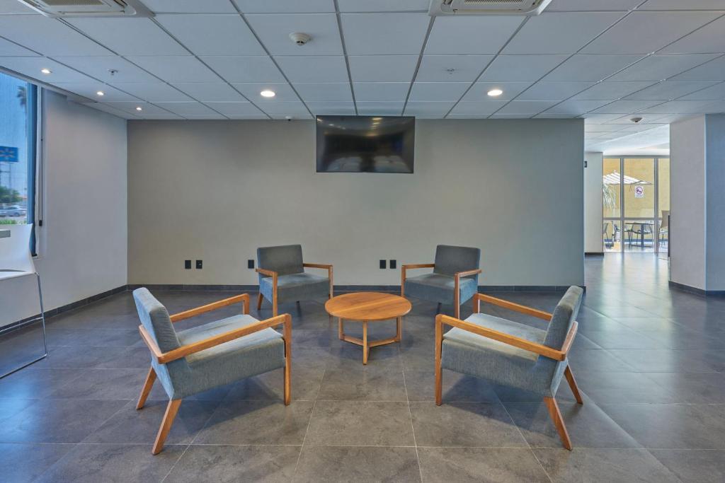 フロント・ロビー