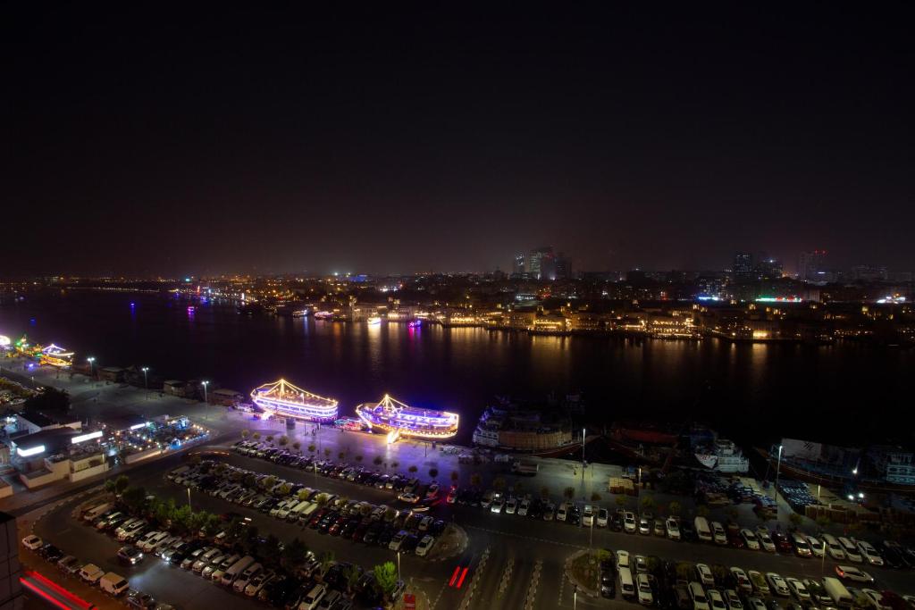 Dubai Carlton Tower Hotel Additional