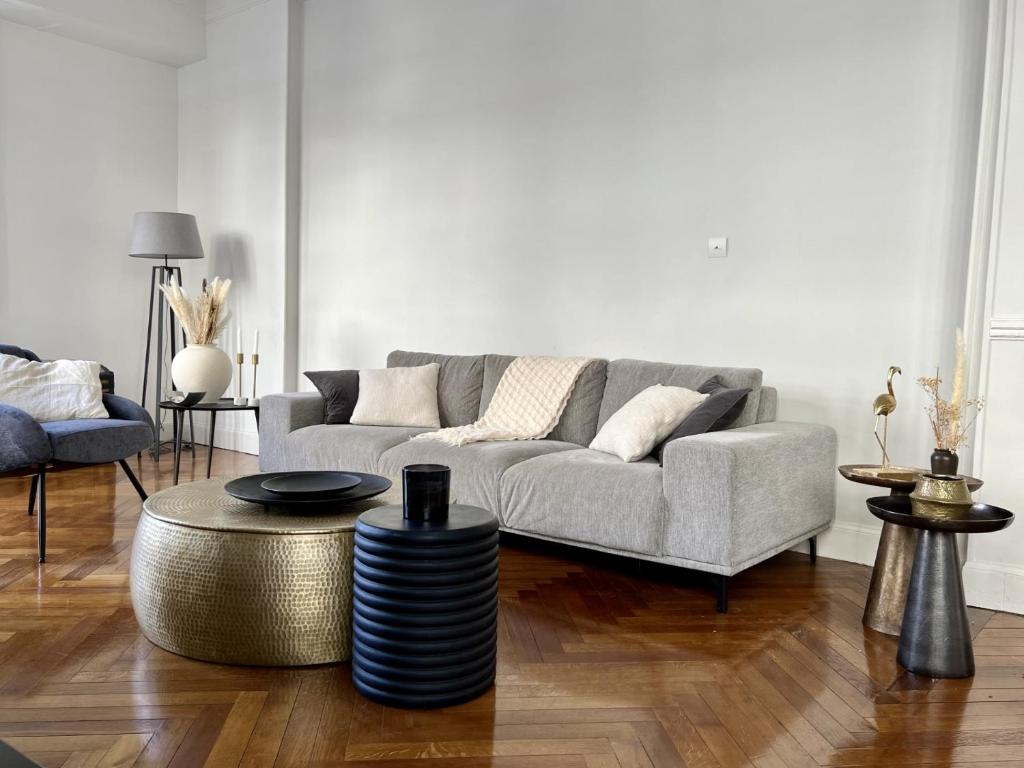 Luxueux Appartement 115m2, 3 Chambres centre ville avec parking à 5 min plage -climatisation - 4