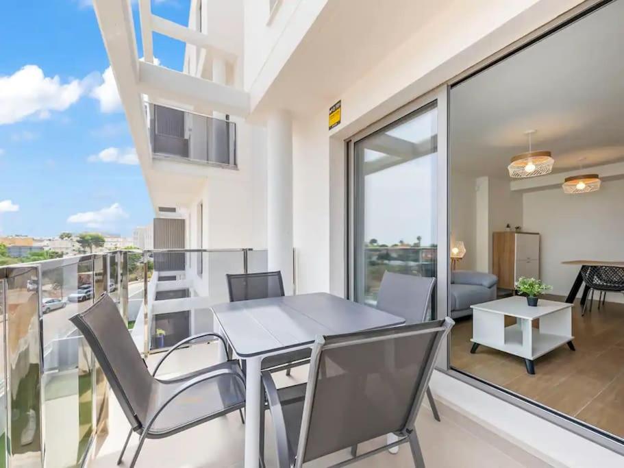 Denia port and beach apartment. - 2