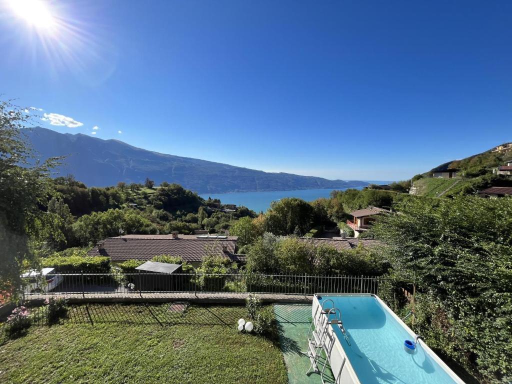 Ferienhaus mit Seeblick und Garten, Pool in ruhiger Lage von Tignale am Gardasee - 2