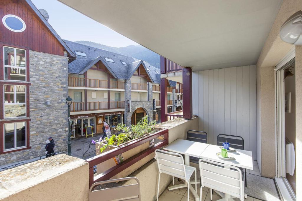 Appt 4 pers centre village balcon draps fournis garage accueil vélo fibre - 4
