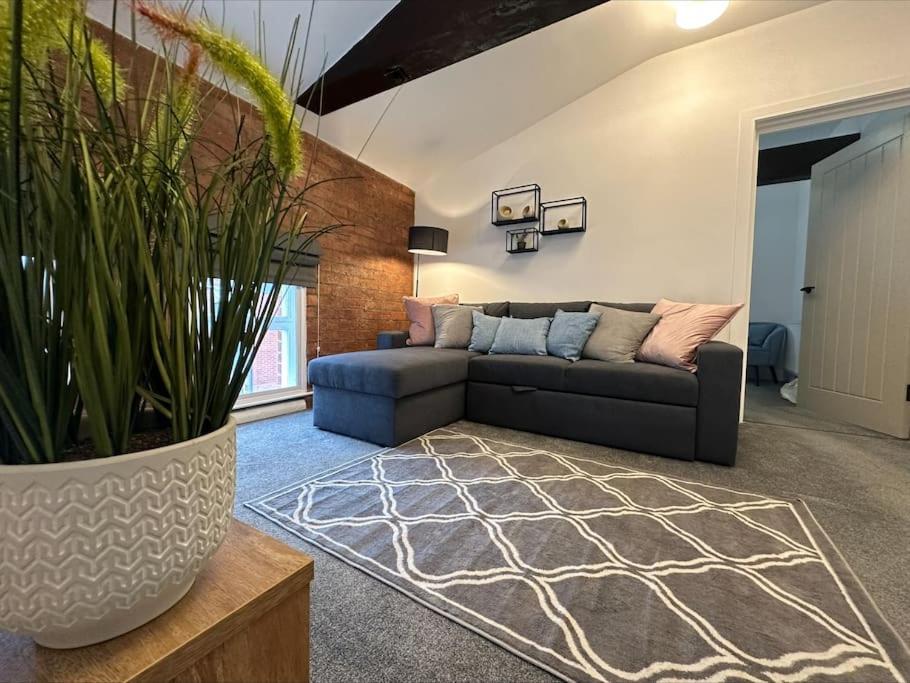 Cosy City Escape, Hull