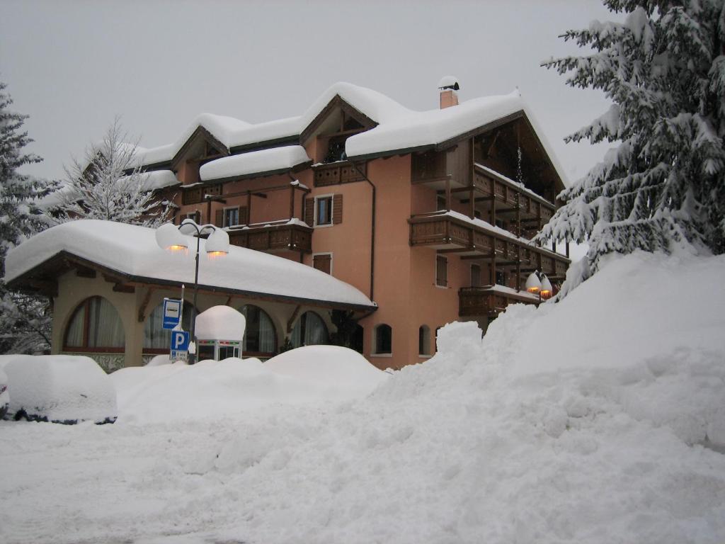 RESIDENCE SERRADA
