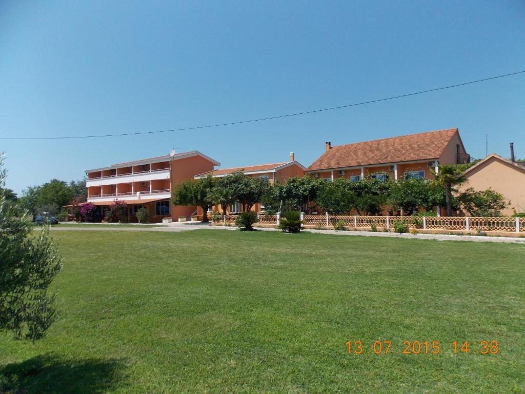 Delfini Holiday Homes - 2