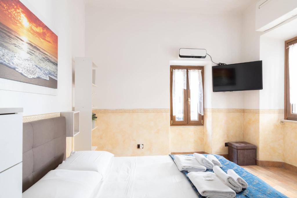 Elegant & Quiet Apartment next to Colosseo - 2