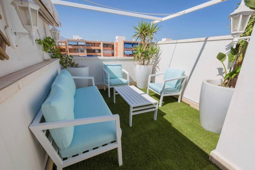 Atico Chill out playa y piscina Campello - 2