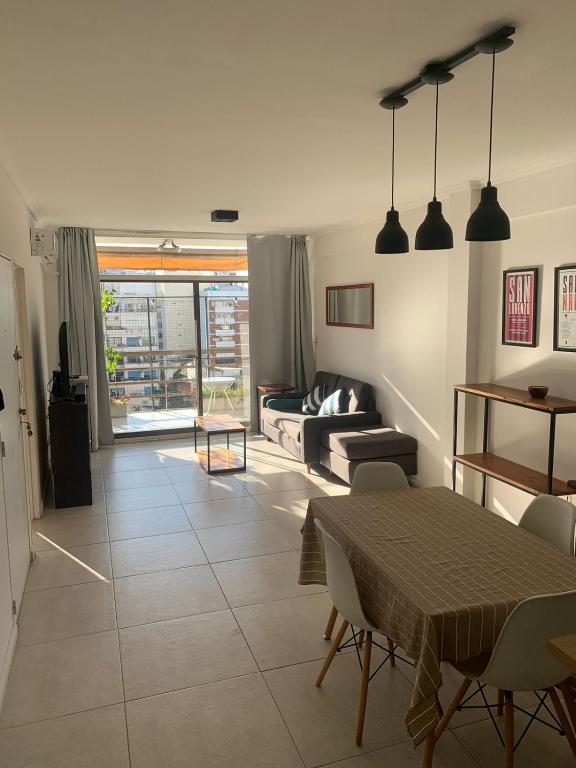 Mario Bravo Apartment 1 - 3