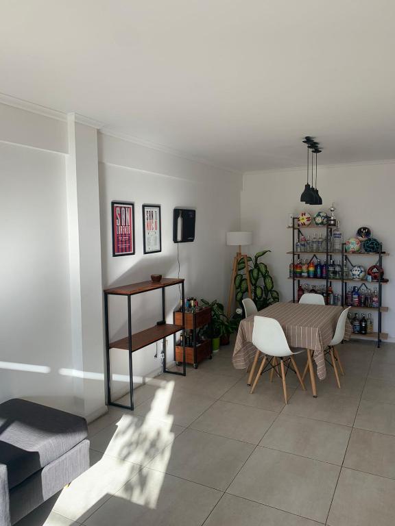 Mario Bravo Apartment 1 - 2