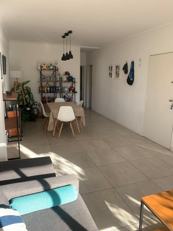 Mario Bravo Apartment 1 - 4