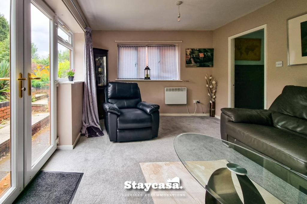 Tranquil Annex With Hidden In Beautiful Setting, Bredbury