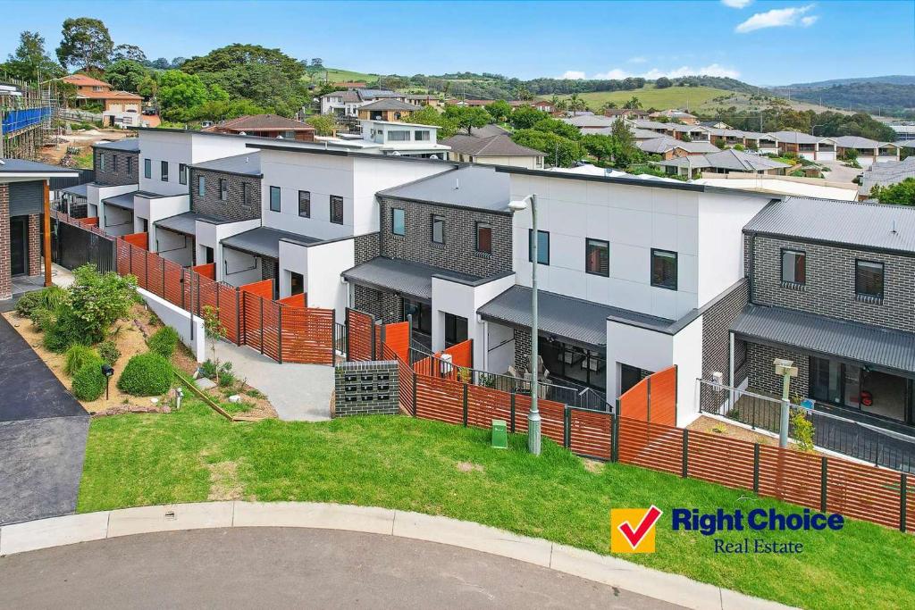 Shellharbour New 3 Bedroom Townhouse