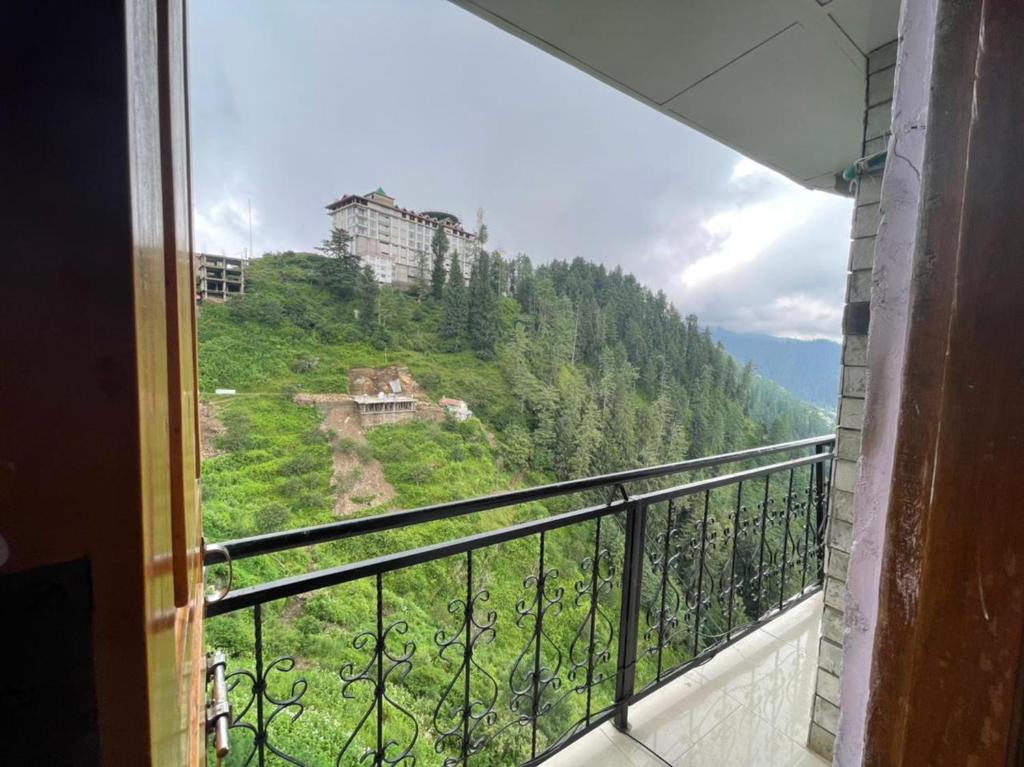 Triple Room with Balcony, Hotel Snowflake in Shimla
