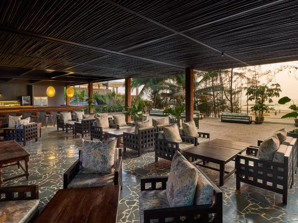 Restaurant, RED THREAD MORJIM in Goa