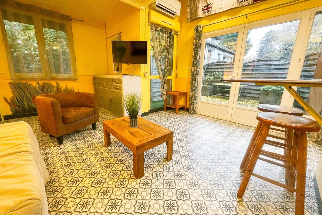 #M1 La maisonnette des 3 ponts Terrasse - 1