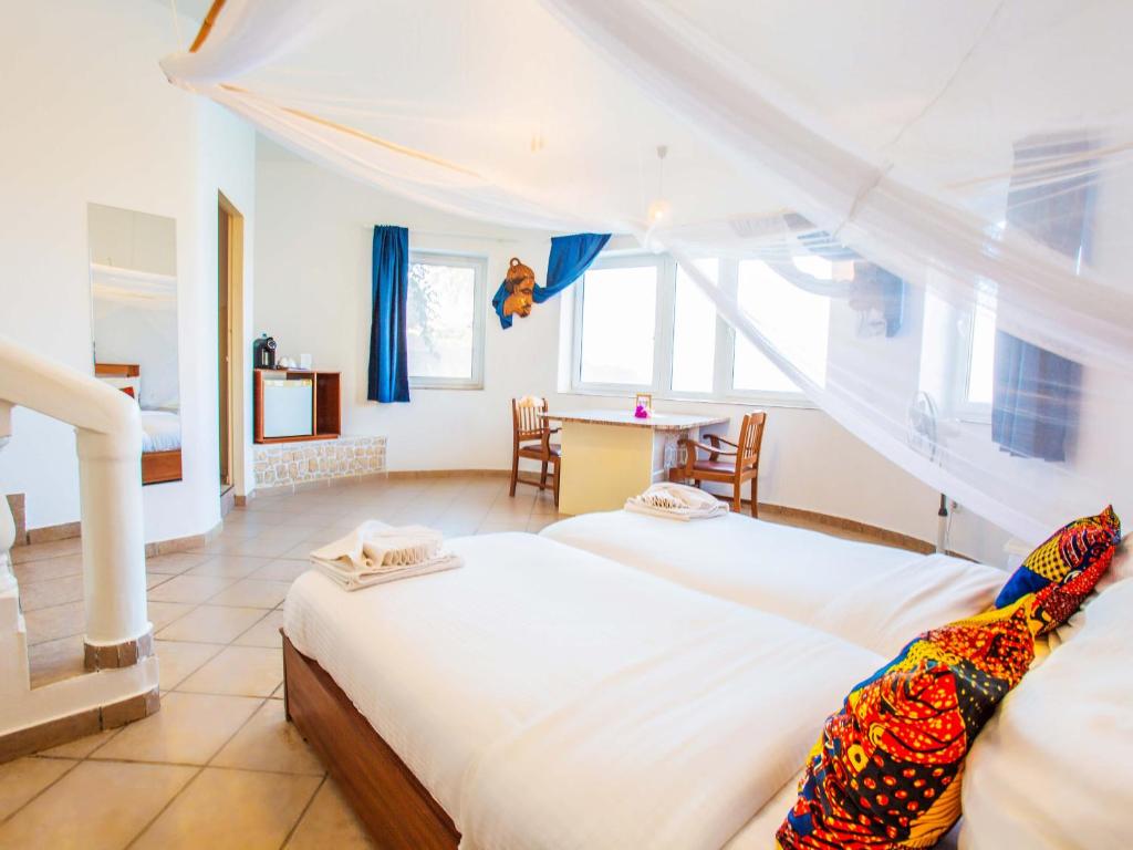 ห้องเตียงใหญ่พร้อมวิวทะเล