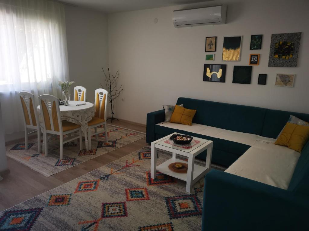 Apartman and rooms Dream House - 1