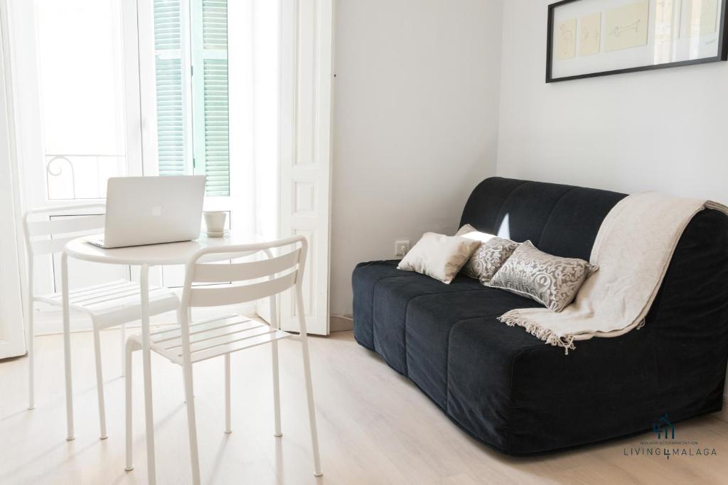 Living4malaga Molina Lario - 4