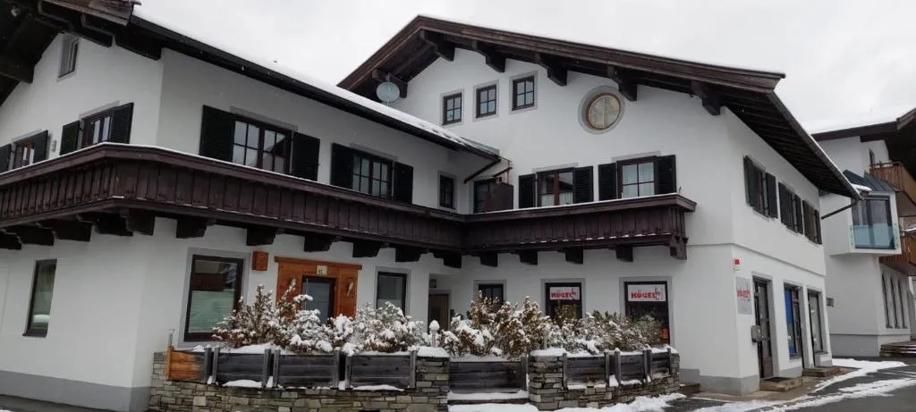 Kössen Dorf 41 TOP4, hotel in Kössen