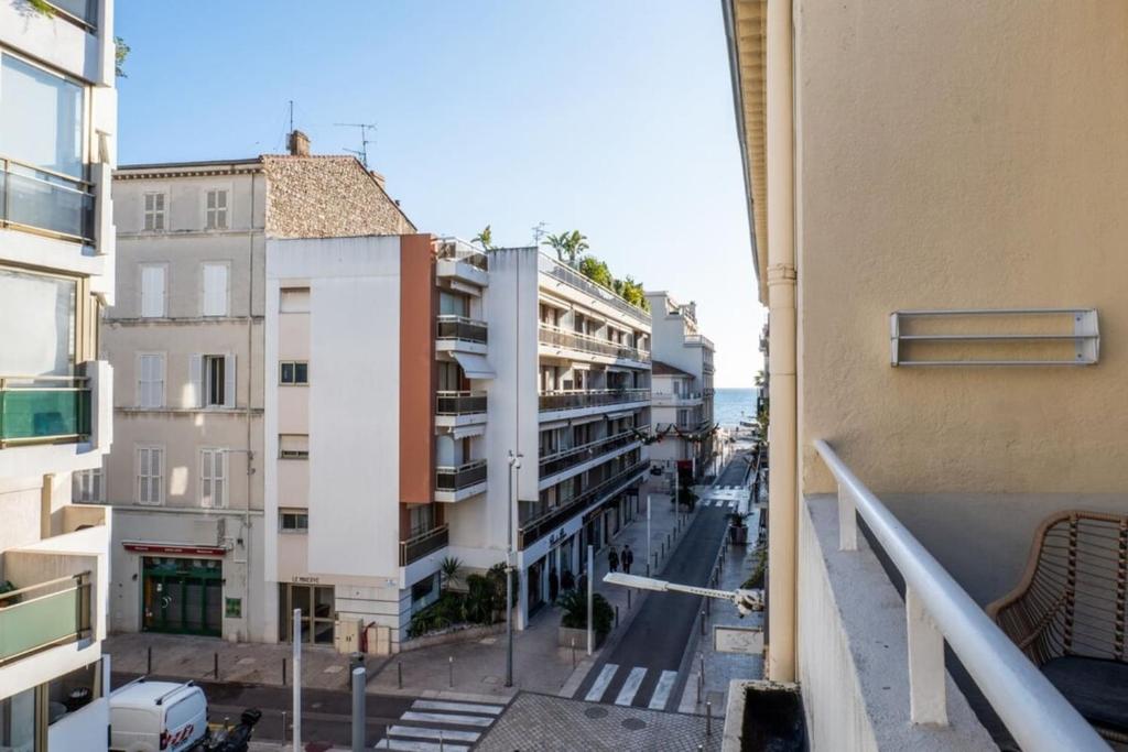 1-Br apartment in the heart of Cannes - 4