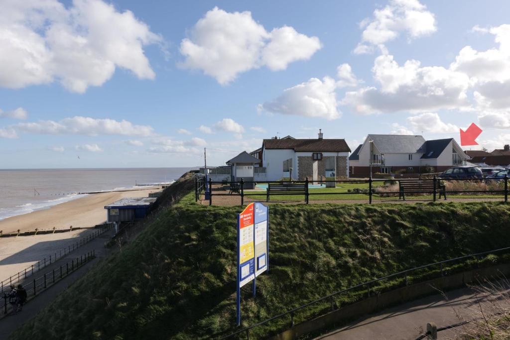 Sea Is All Around, Mundesley, Mundesley