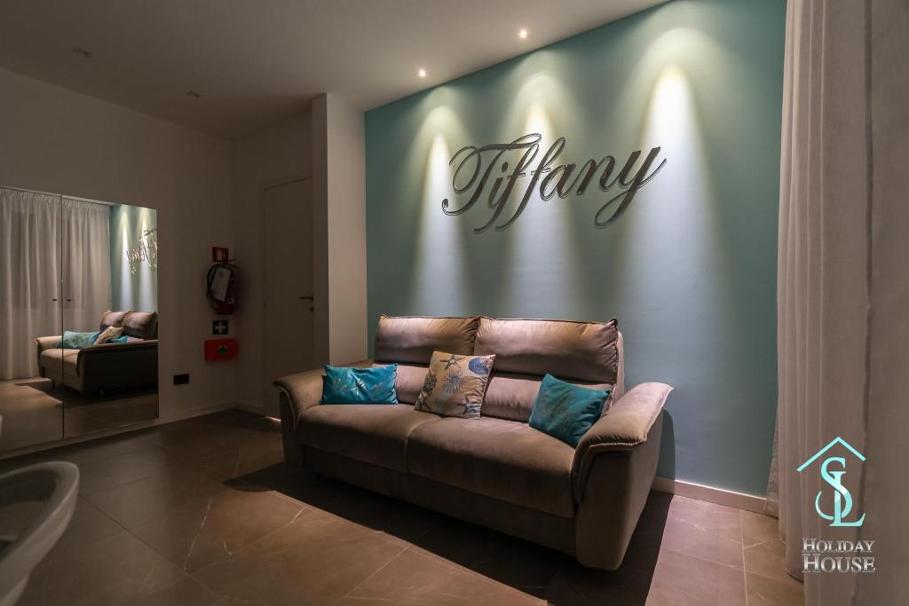 Tiffany - SL Holiday House - 4