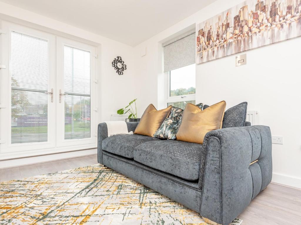 Pass the Keys Horsforth Haven - Brand New Townhouse With Balcony, Лидс