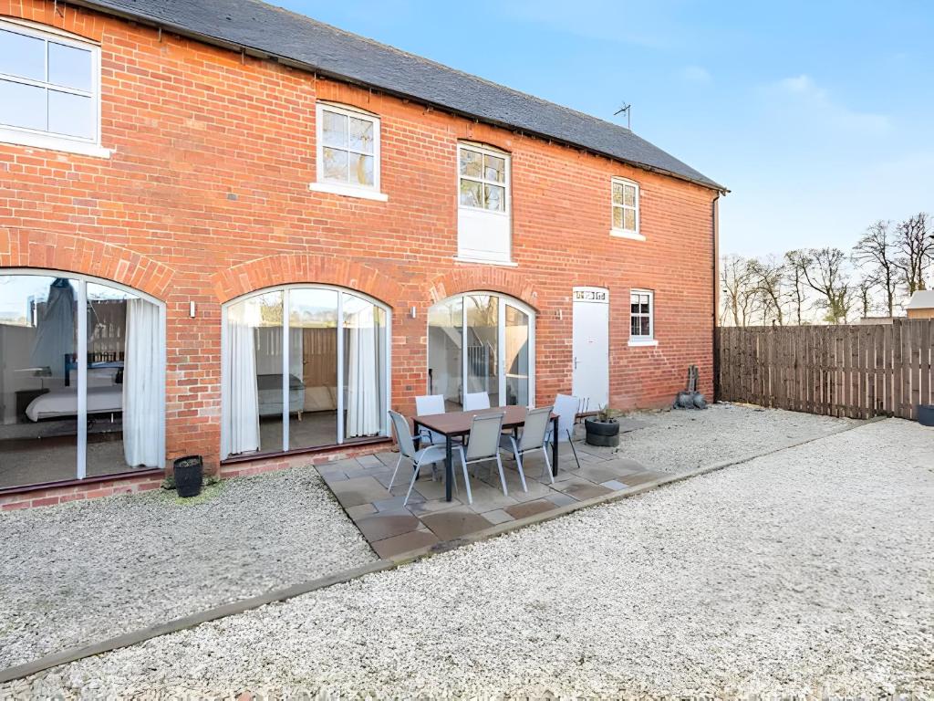 The Granary, Wolds Way Holiday Cottages, spacious 3 bed cottage, Cottingham