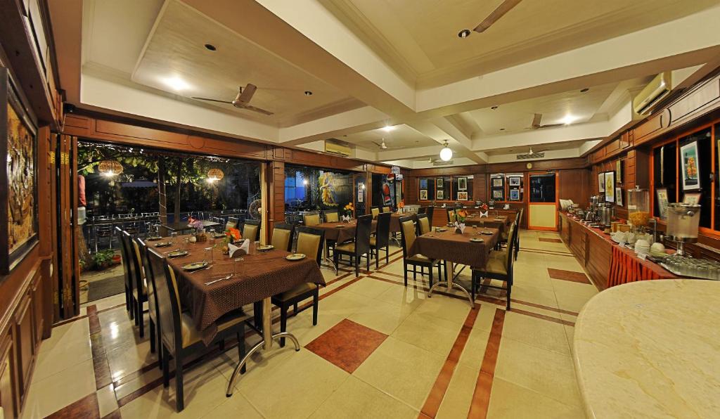 Restaurant, HOTEL MAHABS in Mamallapuram