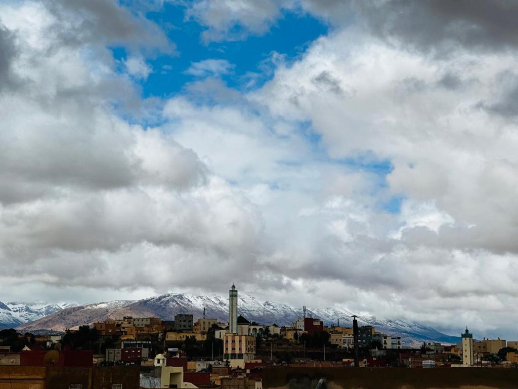 The Best Stop, Midelt