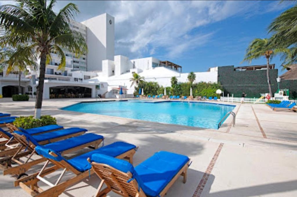 Fantastic family villa on the best beach of Cancun, Cancún