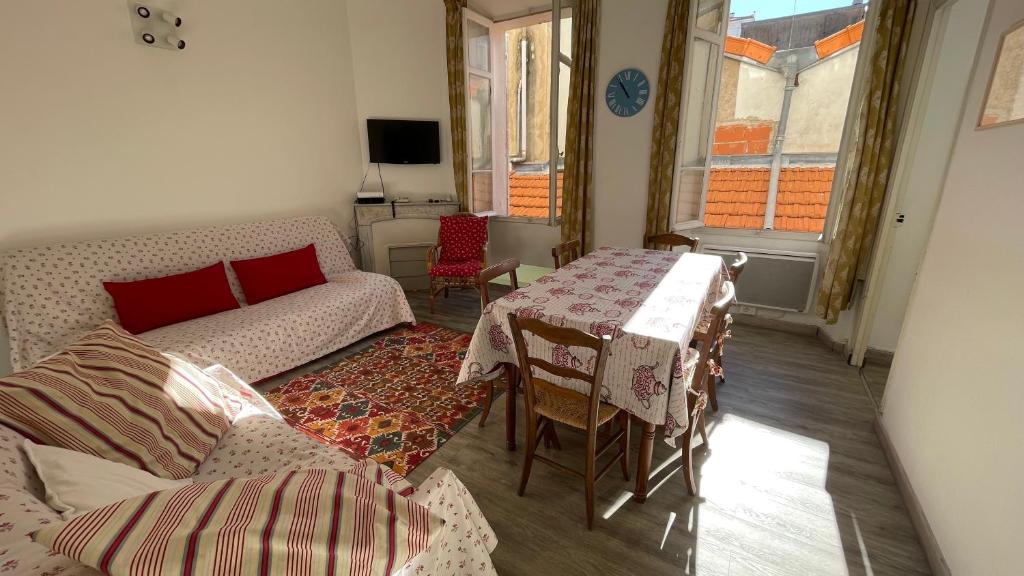 A 3-room apartment 5 minutes walk from the Palais des Festivals - 1