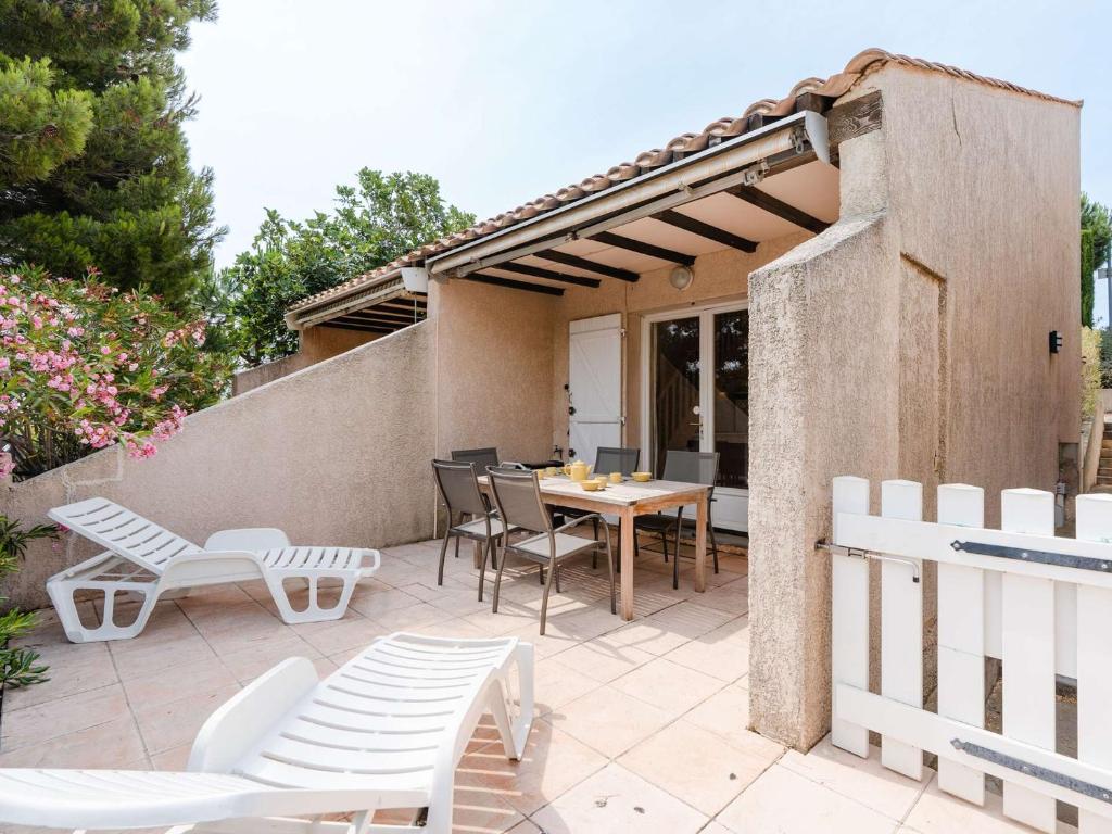 Villa T3 Mezzanine avec Piscine, Terrasse et Parking Privé, 5 min de la Plage - Narbonne - 3