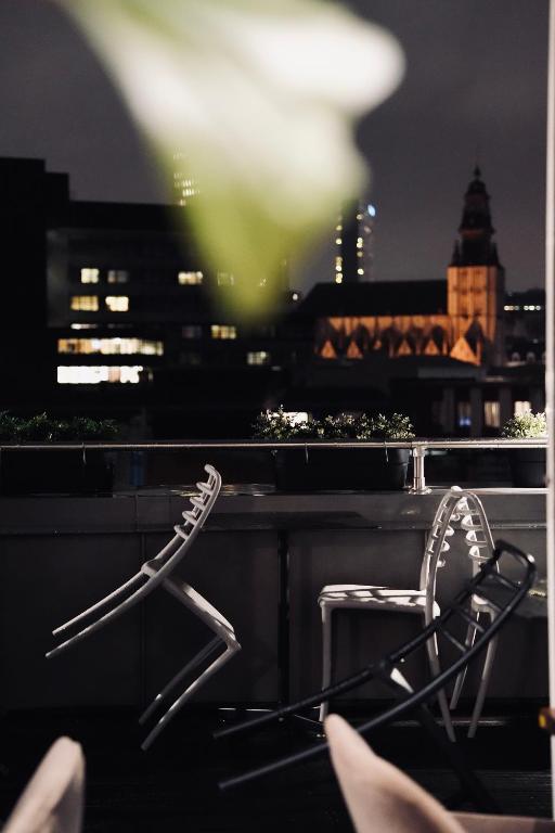 เบดฟอร์ด โฮเทล แอนด์ คองเกรส เซ็นเตอร์ (Bedford Hotel & Congress Centre)