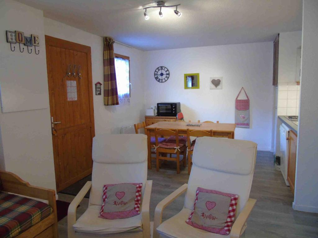 Appartement 3P Confort, 200m Télésiège, Equipé, 6 pers, Valfréjus - FR-1-561-80 - 2