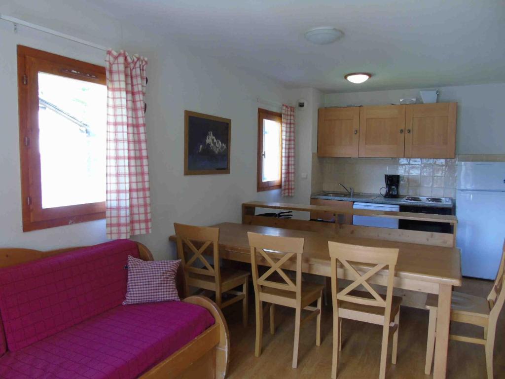 Appartement 3P 8 pers. à Valfréjus, balcon ouest, proche télécabine et commerces 조 - FR-1-561-59 - 1