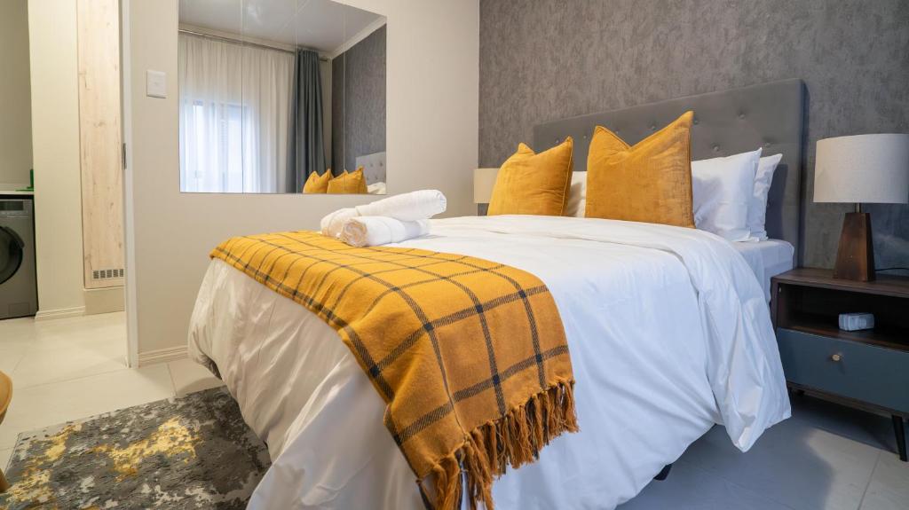 Modern Midrand Gem, Midrand