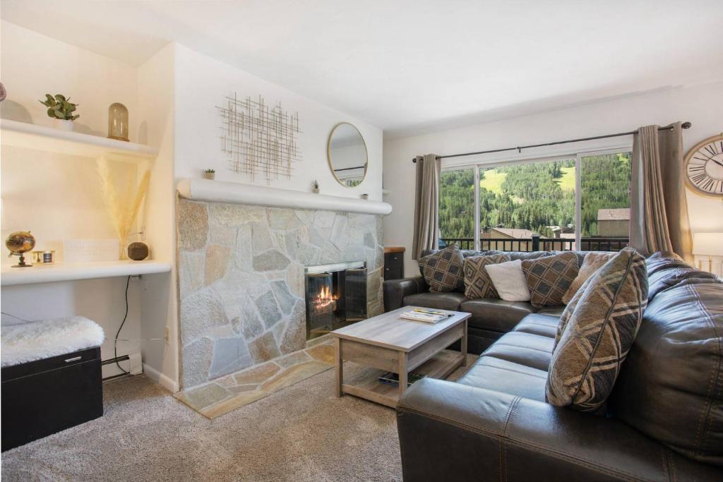 Vantage Point 403, Vail